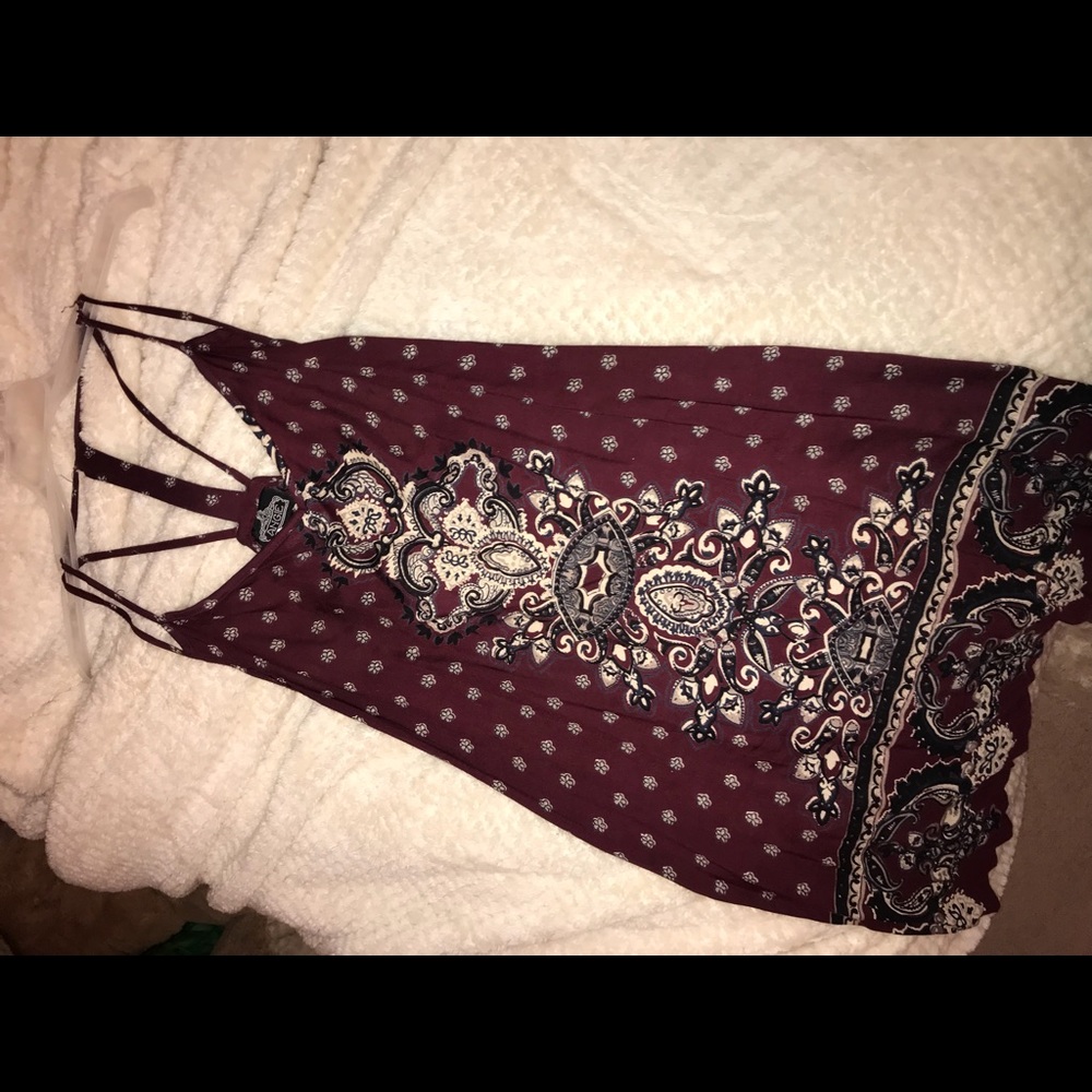 maroon patterned dress